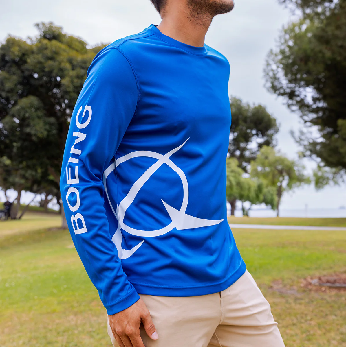 Boeing Symbol Logo Men's UV Long Sleeve T-Shirt - Image 5